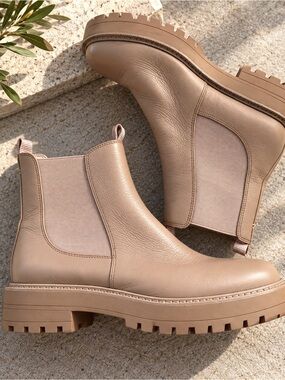 Sam Edelman Taupe Leather Chelsea Lug Sole Boots Size 8